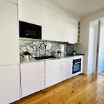 Luxury Spacious Flat In Lisbon, Ideal For Tourists アパート リスボン