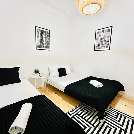 Luxury Spacious Flat In Lisbon, Ideal For Tourists アパート