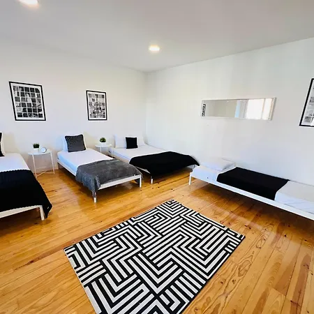 Apartment Luxury Spacious Flat In Lisbon, Ideal For Tourists