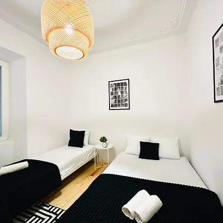 Luxury Spacious Flat In Lisbon, Ideal For Tourists リスボン