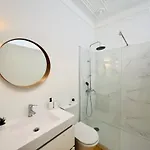 Luxury Spacious Flat In Lisbon, Ideal For Tourists Apartment Lisbon