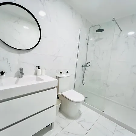 Luxury Spacious Flat In Lisbon, Ideal For Tourists *