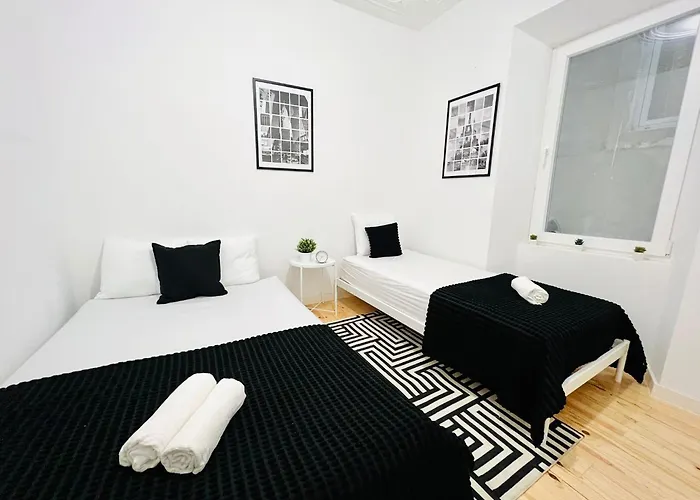 Luxury Spacious Flat In Lisbon, Ideal For Tourists