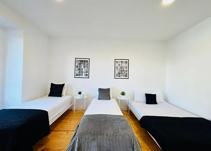 Luxury Spacious Flat In Lisbon, Ideal For Tourists * Lizbona